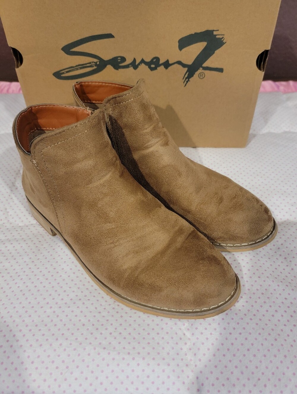 Seven7 Cisco Kid Tween Sand Suede Ankle Booties Size 8